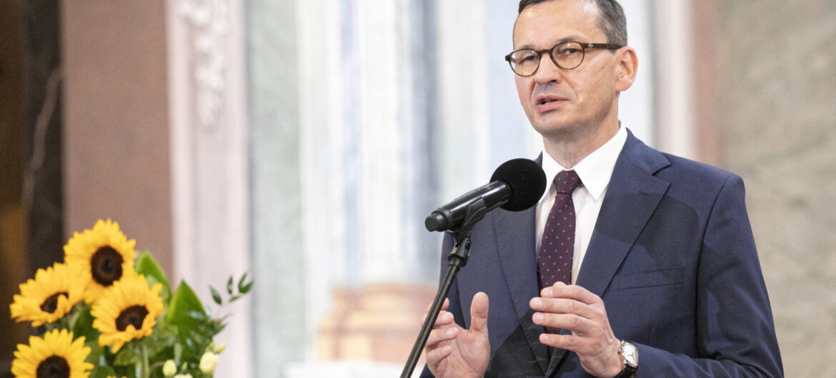 Polacy są dumni z premiera. Aż 70% pozytywnie ocenia wyniki unijnego szczytu