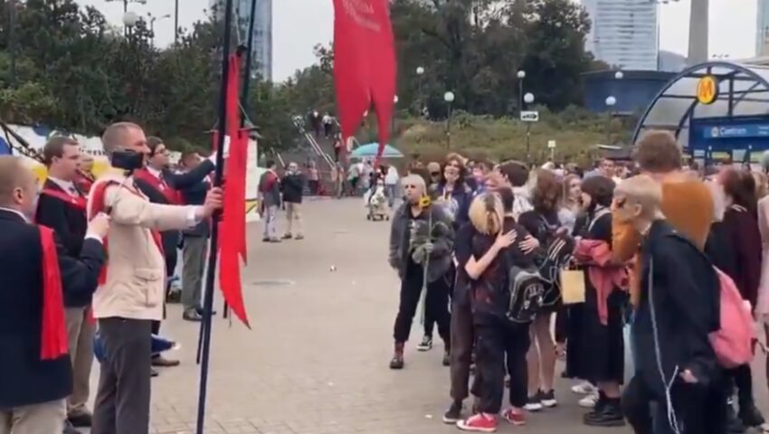 Hit! Działacze LGBT… zaczęli szczekać na wolontariuszy