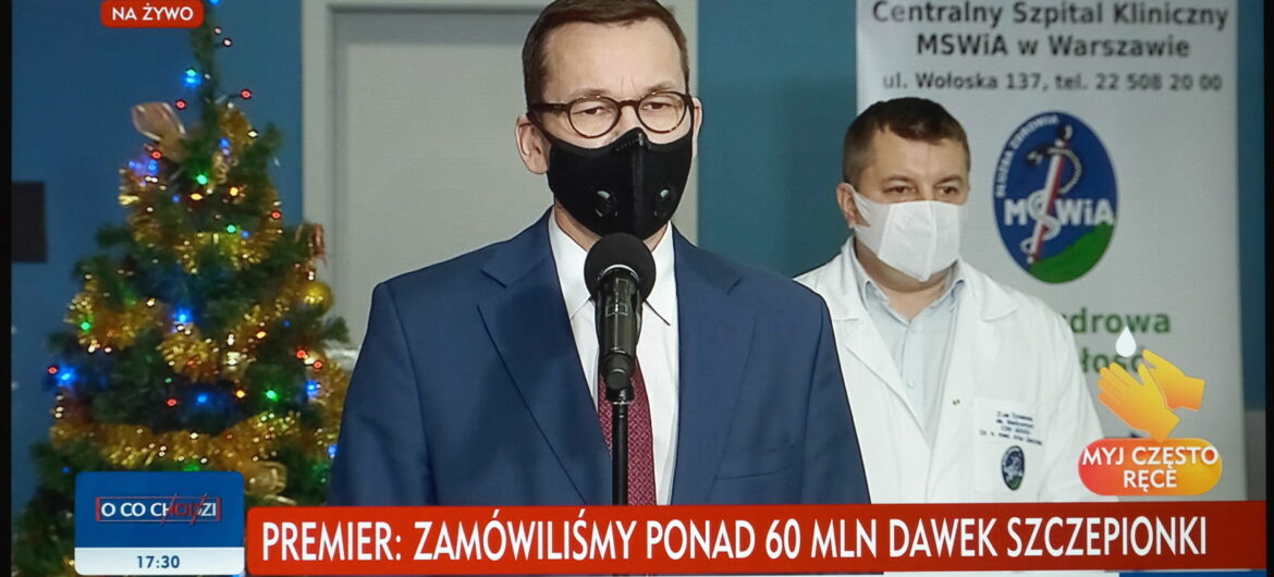 Ważna zapowiedź premiera. “Miliard złotych na tarczę regionalną”. Zasiłek opiekuńczy także podczas ferii