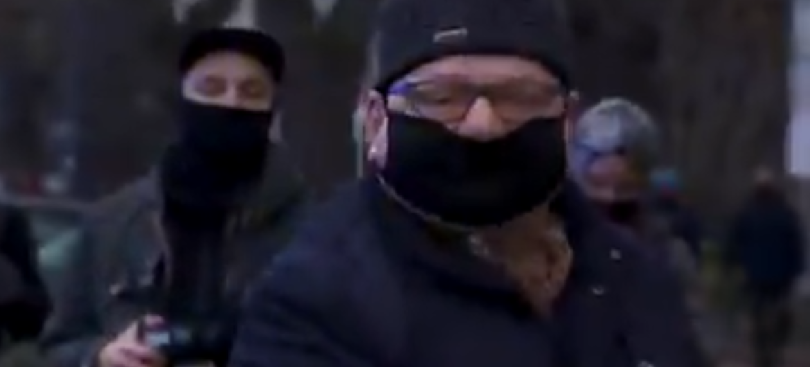 Histeryczny krzyk Ryszarda Kalisza w rozmowie z dziennikarzem. Uwaga! Materiał dla ludzi o mocnych nerwach