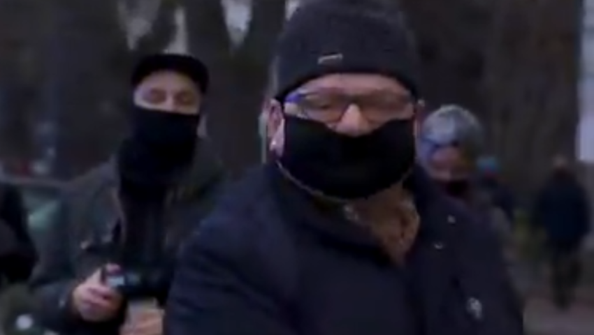 Histeryczny krzyk Ryszarda Kalisza w rozmowie z dziennikarzem. Uwaga! Materiał dla ludzi o mocnych nerwach
