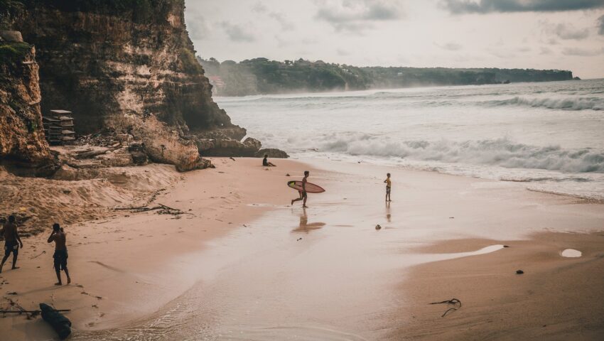 Influencerka twierdziła, że Bali jest przyjazna LGBT. Rząd Indonezji ją deportował