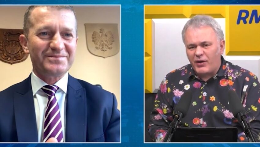 Mistrzostwo świata! Robert Mazurek zaczął parodiować posła PO podczas rozmowy z nim