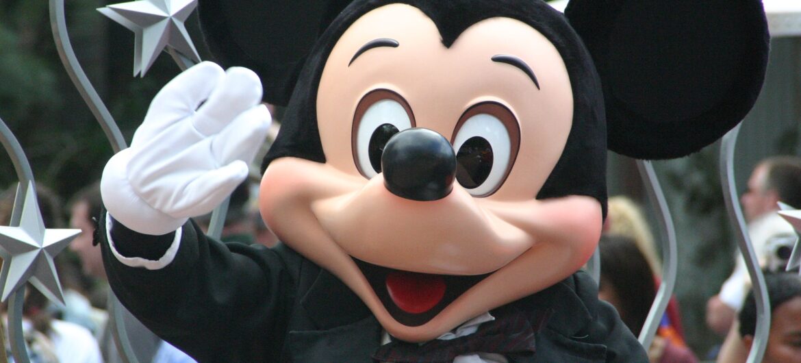 Disney usuwa popularne bajki. Znikną m. in. “Księga dżungli”, “Zakochany kundel” i “Piotruś Pan”, bo “nie spełniają wymogów poprawności politycznej”