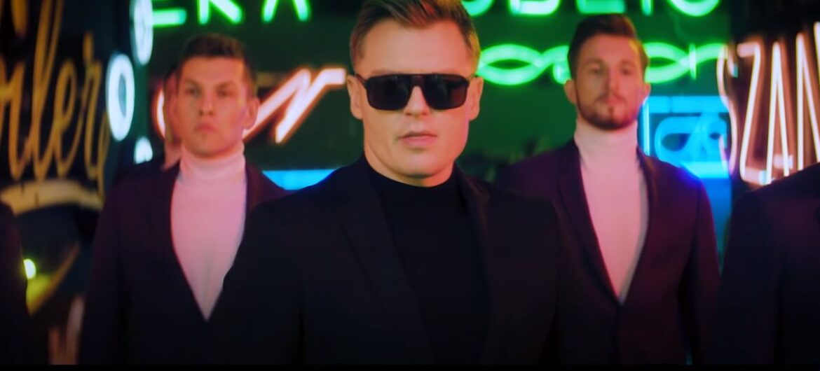 Wiemy, kto będzie reprezentował Polskę na Eurowizji 2021. Czy Rafał Brzozowski ma szansę ze swoją piosenką?