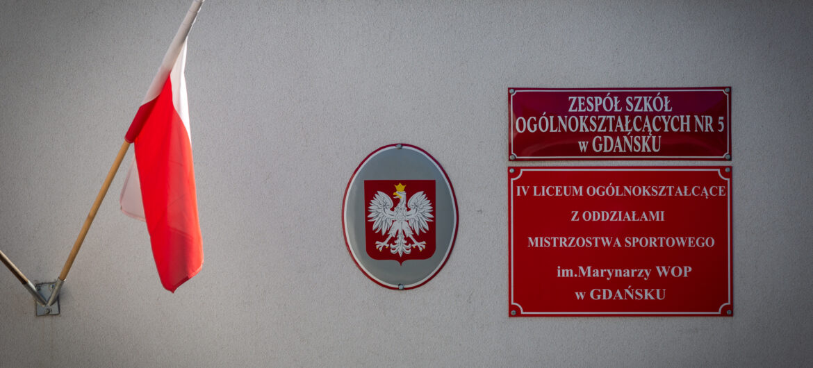 Uczniowie IV LO z dostępem do nowoczesnych narzędzi multimedialnych