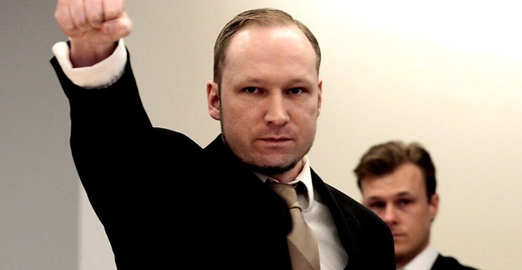 Witamy w XXI wieku. Tak Breivik zamierza się dorobić na swojej zbrodni