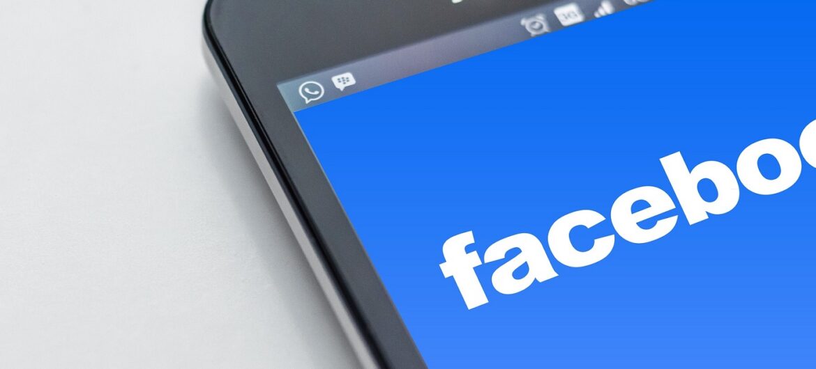 Facebook i Microsoft jako cenzorzy. Będą zwalczali “skrajnie prawicowe treści”