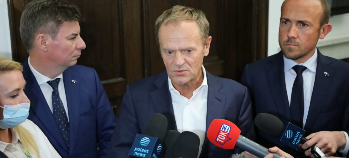 Żenada roku! Platforma Obywatelska korzysta oficjalnie z rad Jerzego Urbana