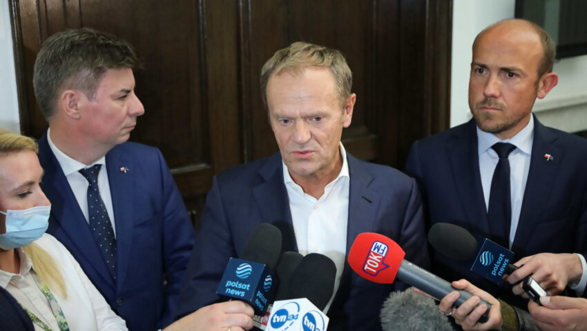Żenada roku! Platforma Obywatelska korzysta oficjalnie z rad Jerzego Urbana