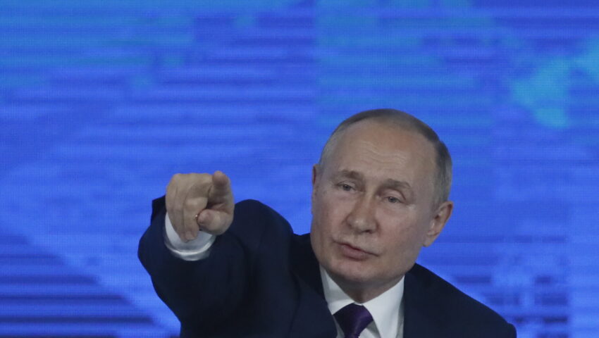 Władimir Putin wzorem męskości… a przynajmniej tak uważa “Gazeta Wyborcza”
