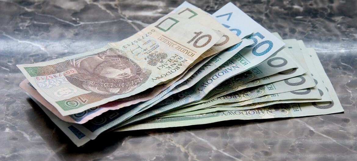 BFG rozpoczął przymusową restrukturyzację Getin Noble Banku. Bank Czarneckiego przejęty
