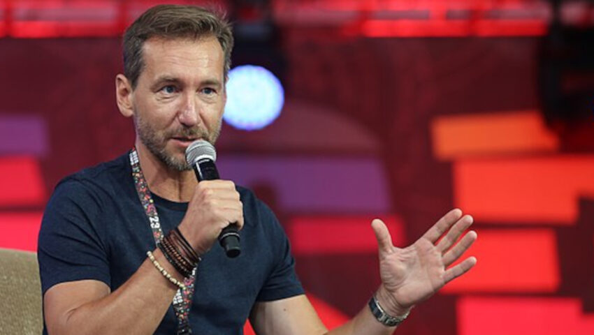 Piotr Kraśko znowu za kierownicą. Jechał autem wartym ćwierć miliona złotych