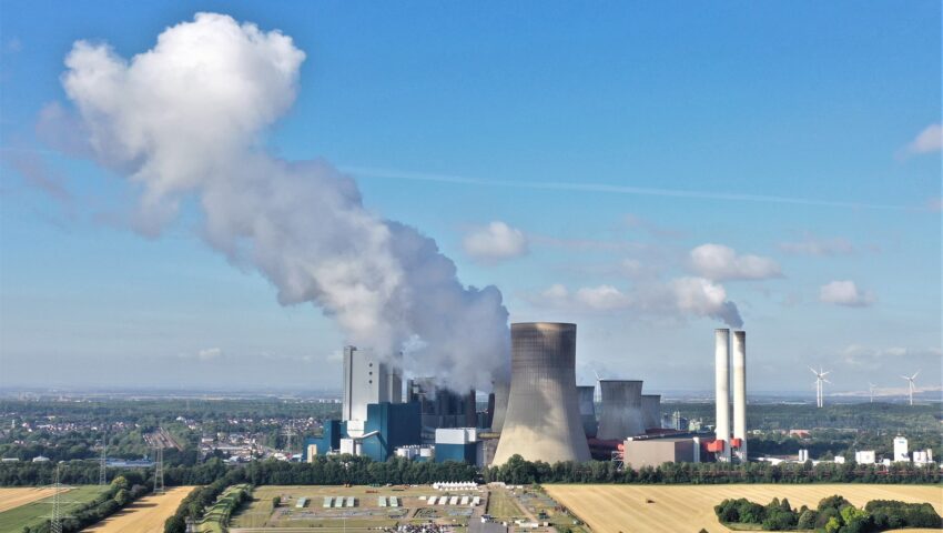 Sędzia zablokował zwiększenie szacunkowych kosztów emisji CO2, które wpłynęłoby na wzrost cen energii