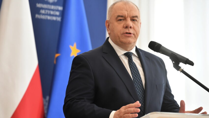 J. Sasin o polityce UE: moglibyśmy produkować tanią energię, ale Polska ma mieć postawione bariery