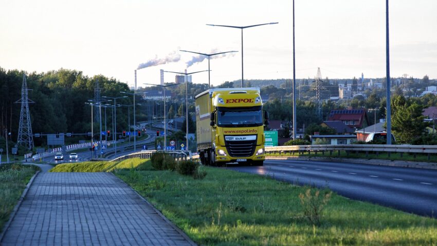 Białoruś zakazała wjazdu unijnym ciężarówkom