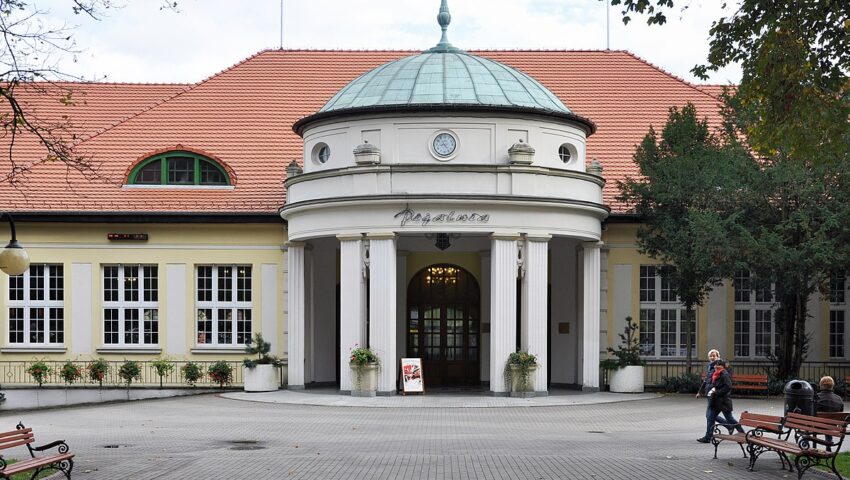 Kręcono tam popularny program nagrodzony w Cannes. Dziś to najbogatsze miasto w Polsce