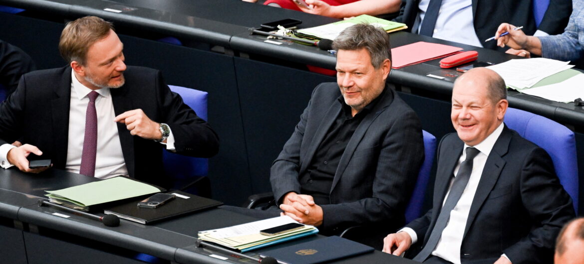 Rekordowa liczba prywatnych podróży odrzutowcami w Niemczech. Bundestag nieśmiało przypomina o “szkodach dla zdrowia, klimatu i środowiska”