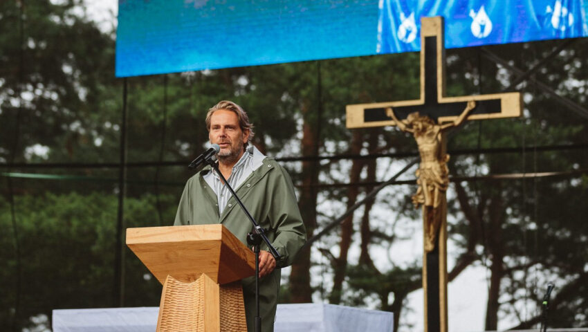 Amaro na Festiwalu Życia. Zaapelował do młodzieży, by nie odchodzili z Kościoła