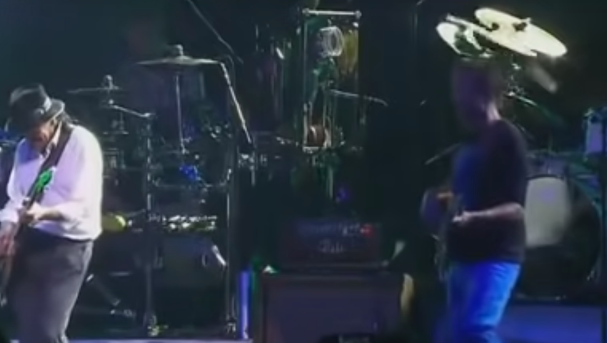Carlos Santana zemdlał na scenie. Trafił do szpitala