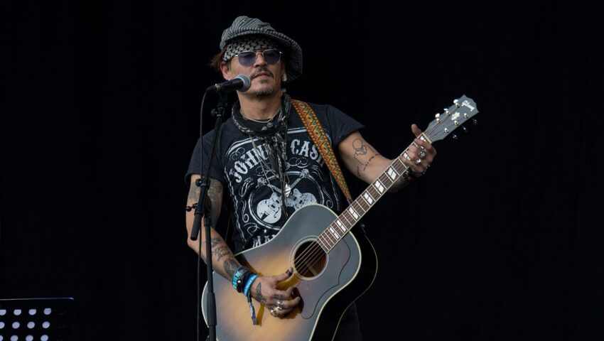 „Proces Dekady” w wersji muzycznej. Johnny Depp napisał piosenkę o swoim konflikcie z Amber Heard