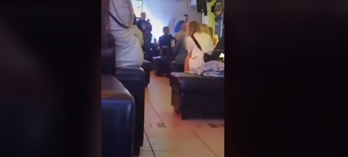 Takiego karaoke nad polskim morzem jeszcze nie było. Turyści oniemieli