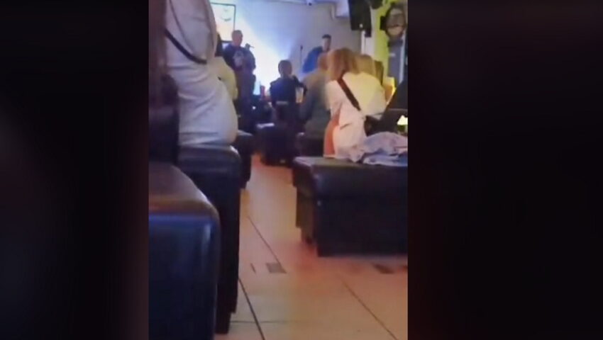 Takiego karaoke nad polskim morzem jeszcze nie było. Turyści oniemieli