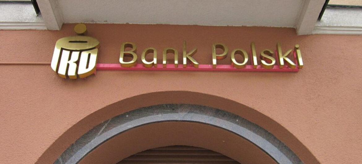 Oszuści podszywają się pod PKO BP. Poważne ostrzeżenie dla klientów banku