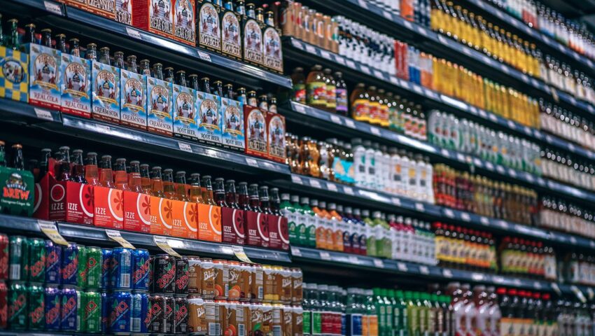 Tak chcą walczyć z inflacją. Sieć supermarketów umożliwi płatność w ratach za jedzenie