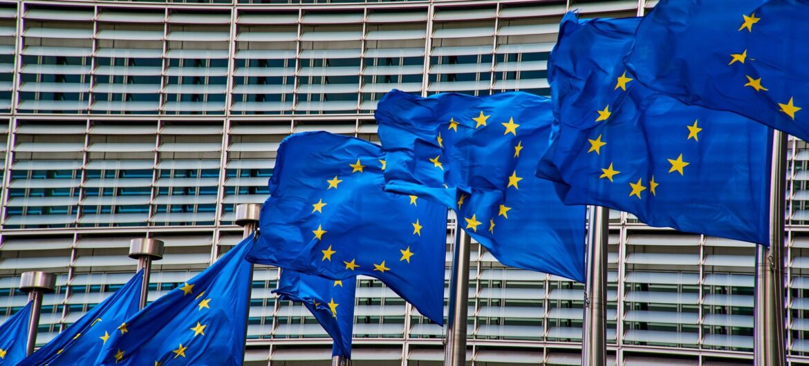 Tak działają antyrosyjskie sankcje w praktyce. Dziennikarskie śledztwo ujawnia, skąd unijni urzędnicy czerpią wiedzę