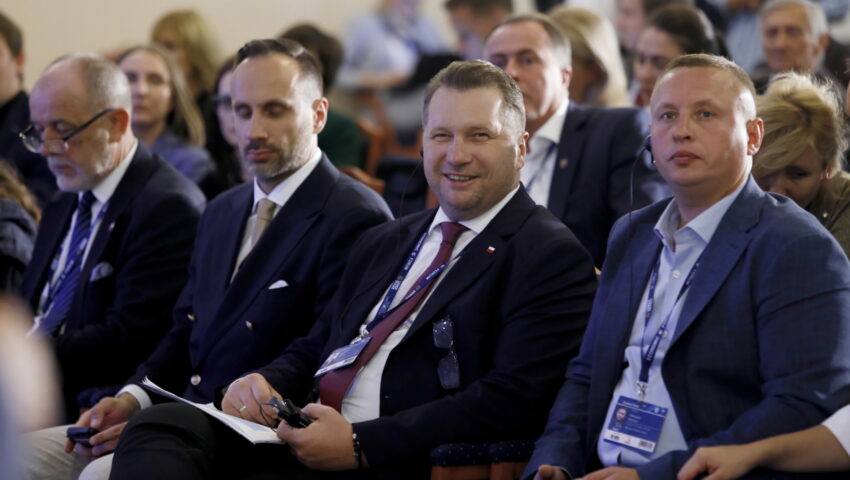 “Pani jest głupia, czy pani po prostu tak mówi tylko?” Min. Czarnek usadził dziennikarkę Wyborczej