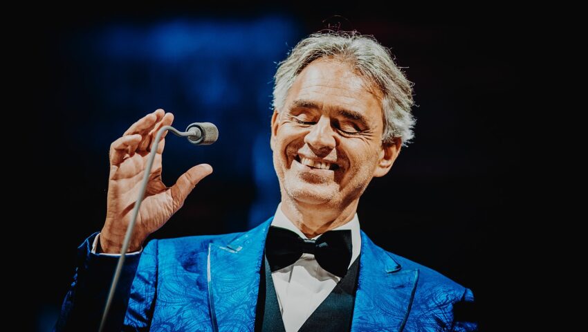 Andrea Bocelli podał linię lotniczą do sądu, bo samolot był zbyt głośny