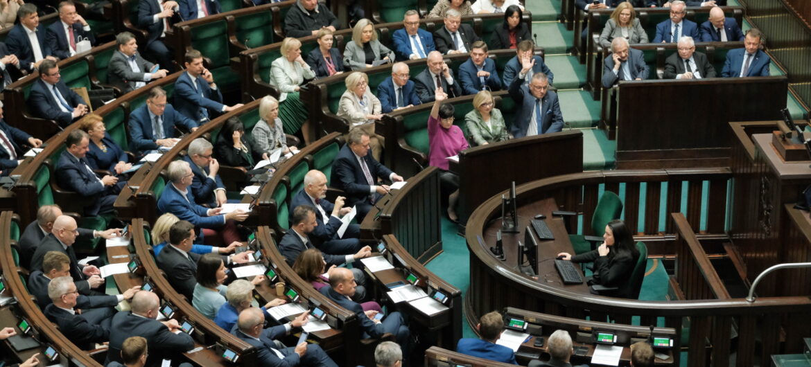 Jak głosowali poszczególni posłowie ws. cen węgla? Nie wszyscy chcą ulżyć Polakom