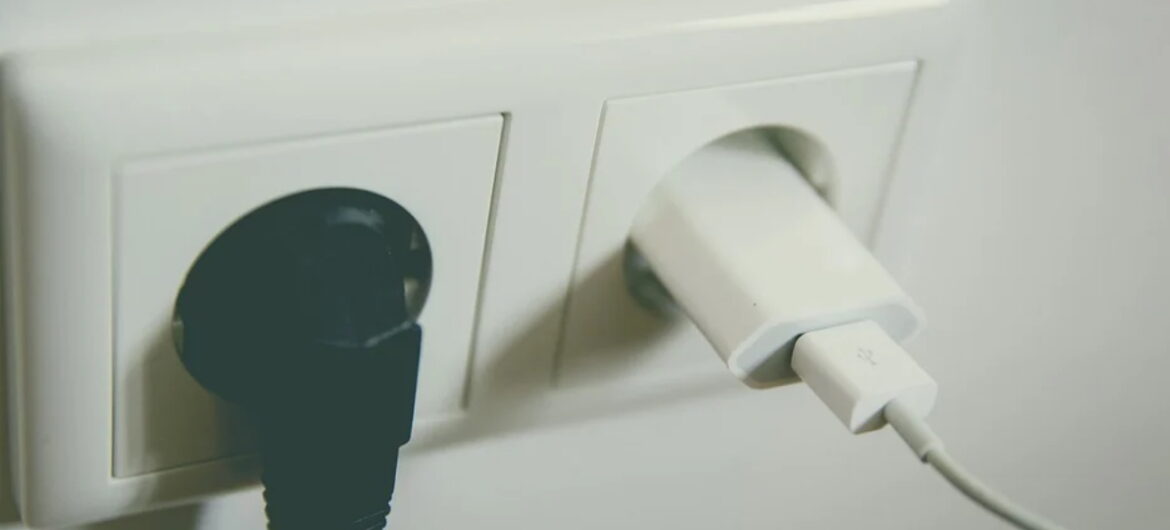 PKEE uspokaja: “Nowe taryfy na energię elektryczną bez wpływu na rachunki większości gospodarstw”