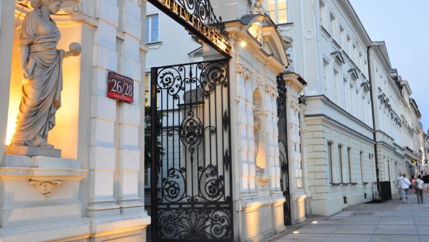 Skandaliczne słowa naukowca Uniwersytetu Warszawskiego. Domaga się delegalizacji PiS. Wcześniej chciał marionetkowego rządu z Niemiec