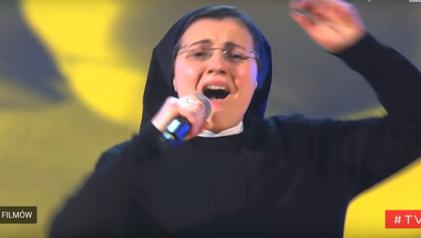 Zakonnica, która podbiła serca internautów odeszła ze zgromadzenia