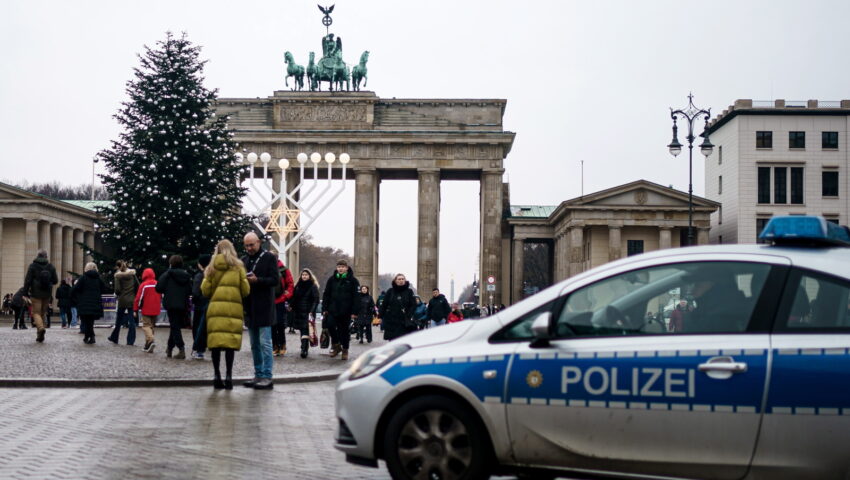 Niemcy chcą przywrócić kontrole na granicy z Polską. “Rozpoczynają się miesiące największej migracji”