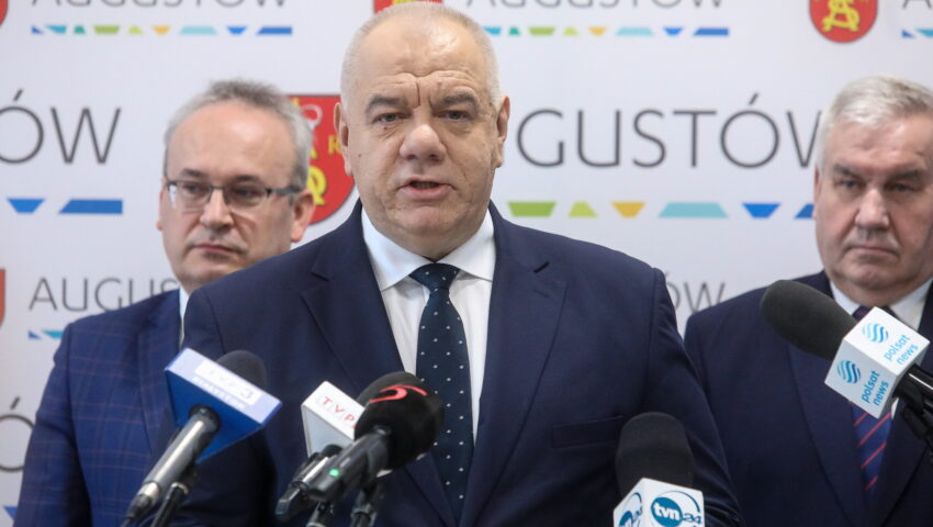 Wicepremier Sasin: Ekipa Tuska ściągała od Putina niemal 100 proc. ropy i gazu