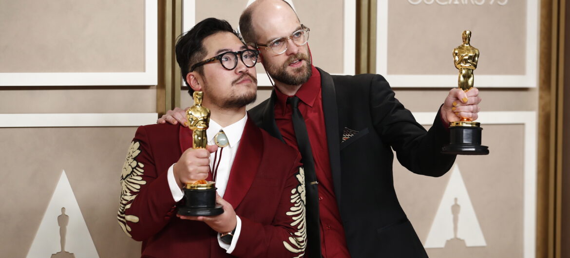“Wszystko wszędzie naraz” Daniela Kwana i Daniela Scheinerta obsypane Oscarami