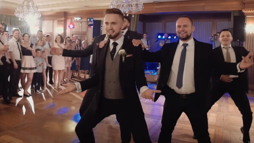Mężczyzna chciał zaskoczyć żonę na weselu. Nagranie podbija internet