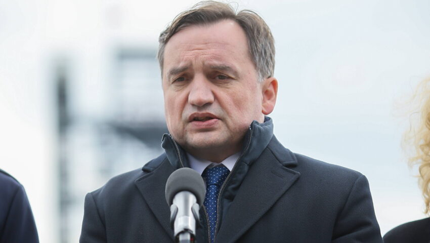 Zbigniew Ziobro jest poważnie chory. Posłanka lewicy postanowiła z niego zadrwić