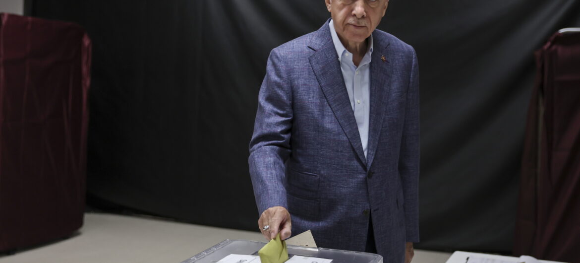 Wybory w Turcji. Erdogan walczy o zachowanie władzy