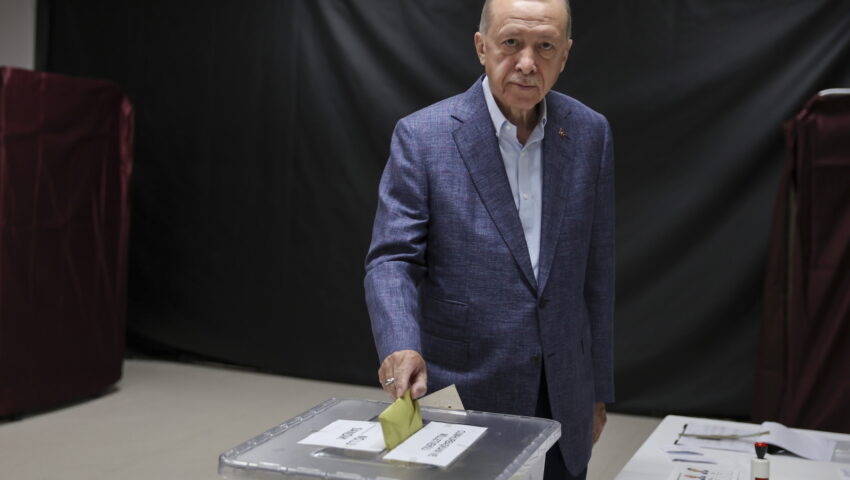 Wybory w Turcji. Erdogan walczy o zachowanie władzy