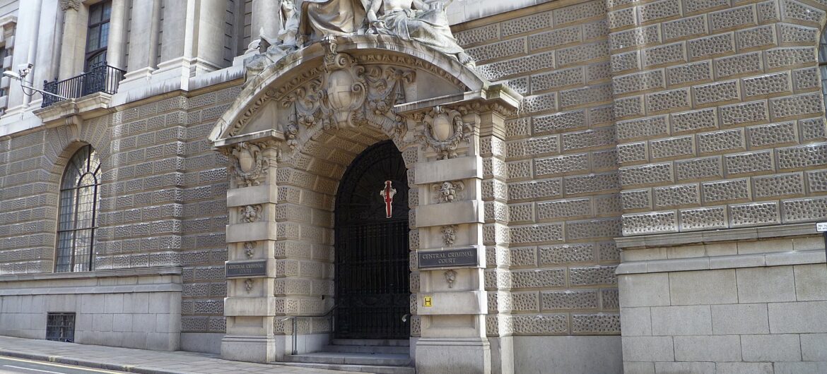 Nastoletni terrorysta został skazany na dożywocie. Doniosła na niego matka