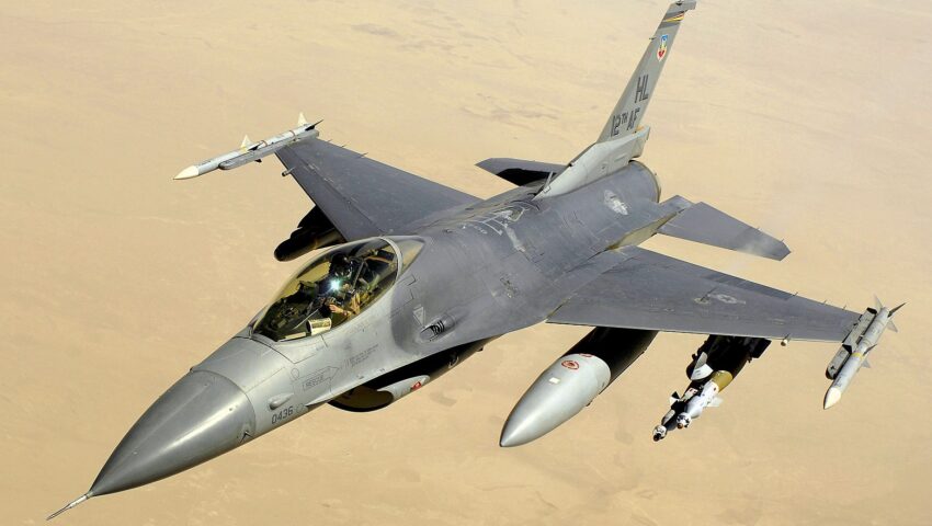 Ukraina dostanie F-16 od USA