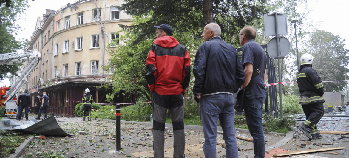 Nocny atak na Lwów. Andrij Sadowy: zginęły 3 osoby, 60 mieszkań zostało zniszczonych