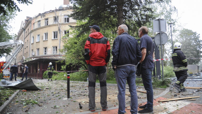 Nocny atak na Lwów. Andrij Sadowy: zginęły 3 osoby, 60 mieszkań zostało zniszczonych