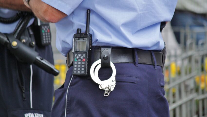 Policja zatrzymała kierowcę do rutynowej kontroli. Uratowali zaginioną nastolatkę