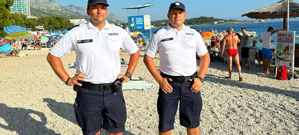 Bohaterska postawa polskich policjantów w Chorwacji! Uratowali tonącego mężczyznę