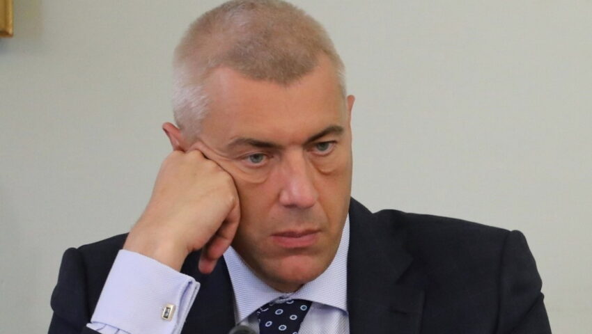 Roman Giertych “wygadał się” w sprawie głosowania dotyczącego aborcji. “Byłem umówiony z Platformą”